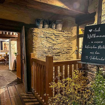 Landgasthof Zum Weissen Schwanen Braubach Exterior photo